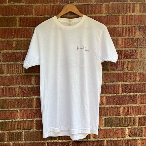 Schitt's Creek Patrick (Noah Reid) Limited Edition Tour Shirt NWOT size MED - Picture 4 of 11